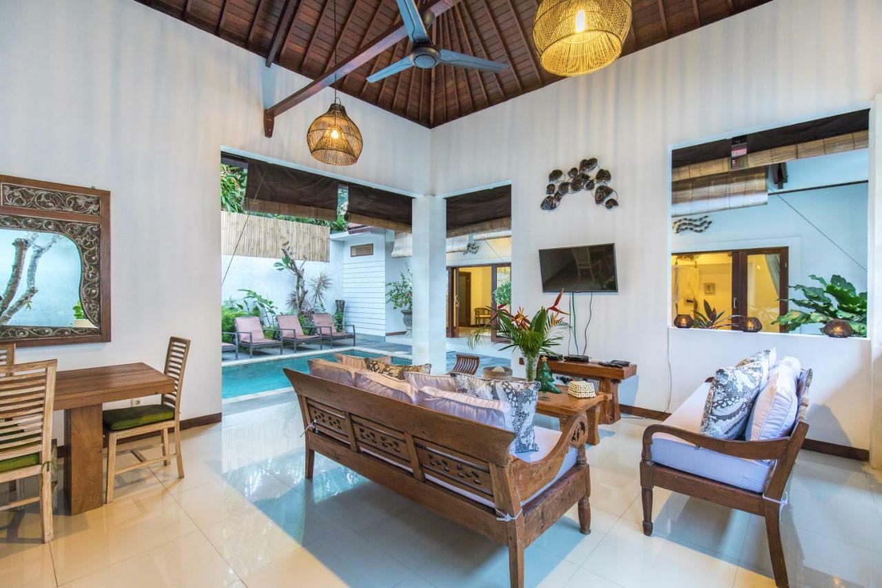 Villa Kamboja Five เซมินยัค ภายนอก รูปภาพ